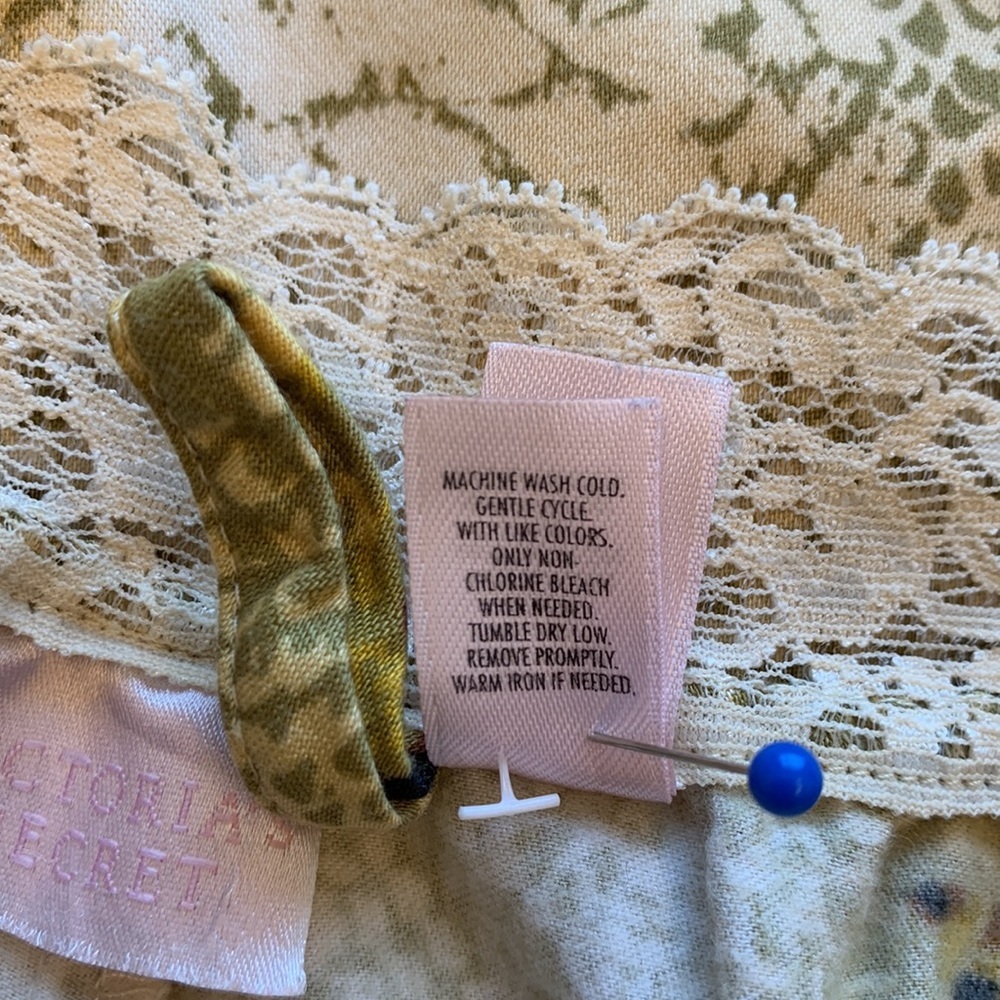 Victoria’s Secret Cheetah PJ Bottoms • Sz M • NEW! - Picture 7 of 10
